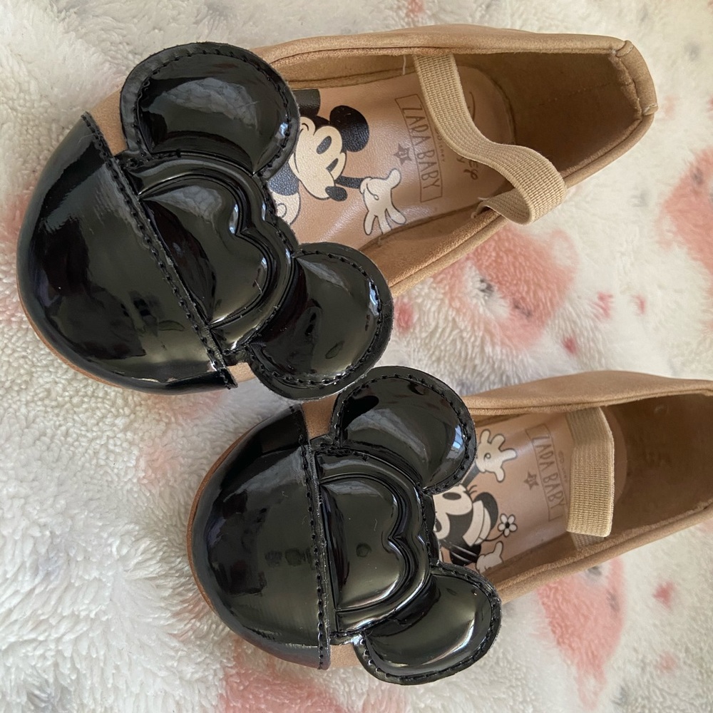 Baby shoes, flats, footwear, ballet flats